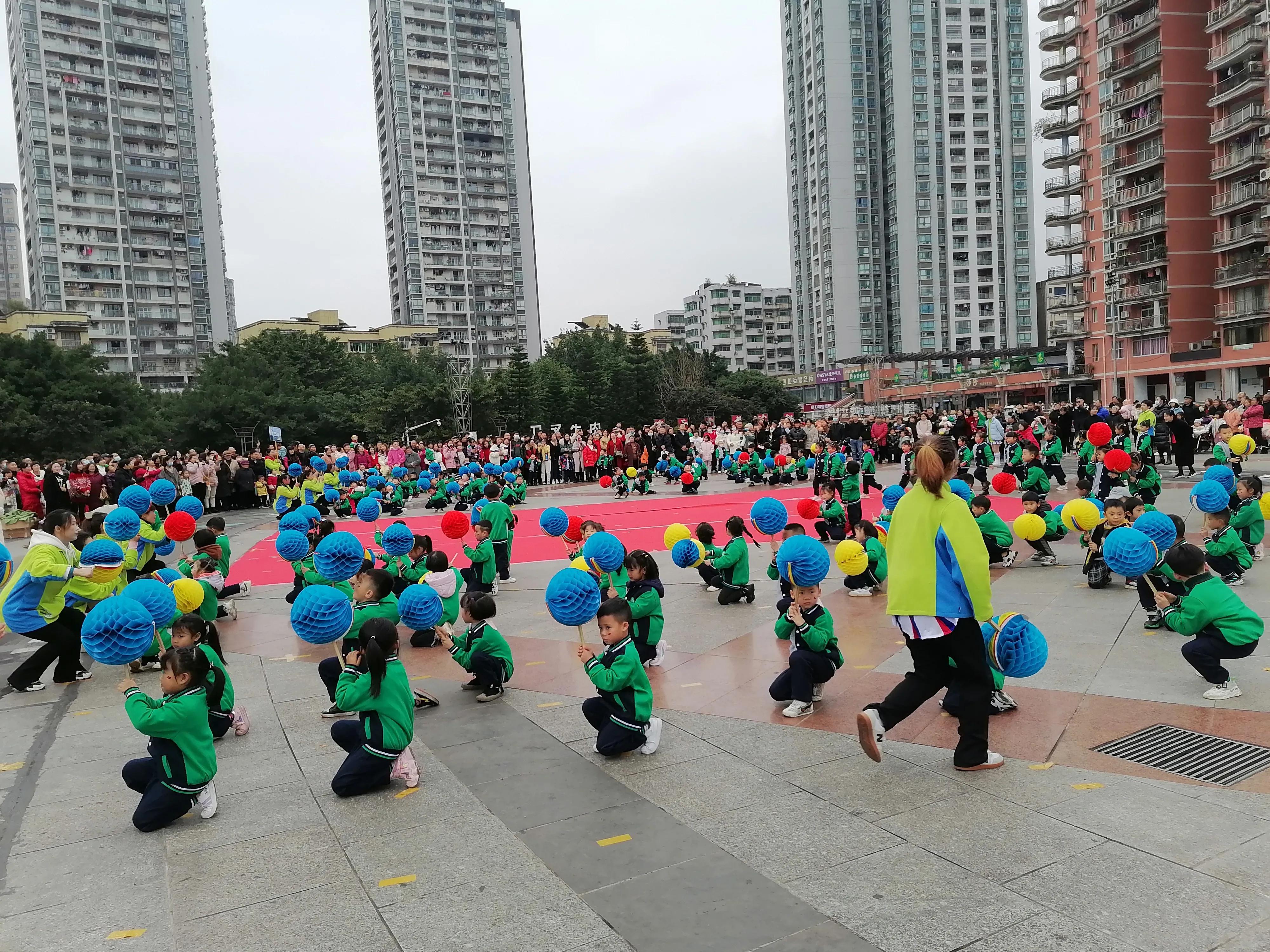 最新幼兒園舞蹈律動(dòng)，讓孩子們?cè)跉g樂中成長(zhǎng)